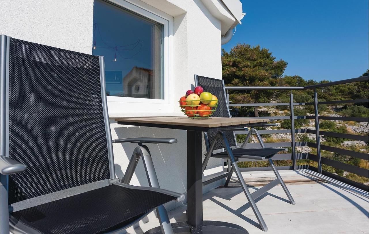 Cozy Apartment In Brodarica With Wifi Esterno foto